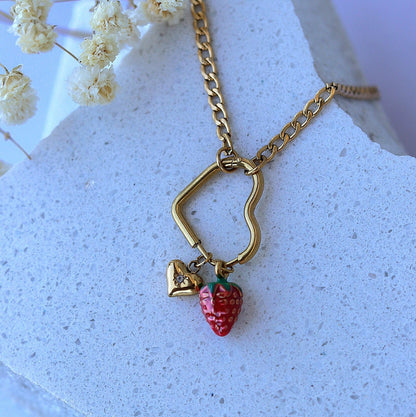 Privjesak Strawberry - Julié Jewellery Store