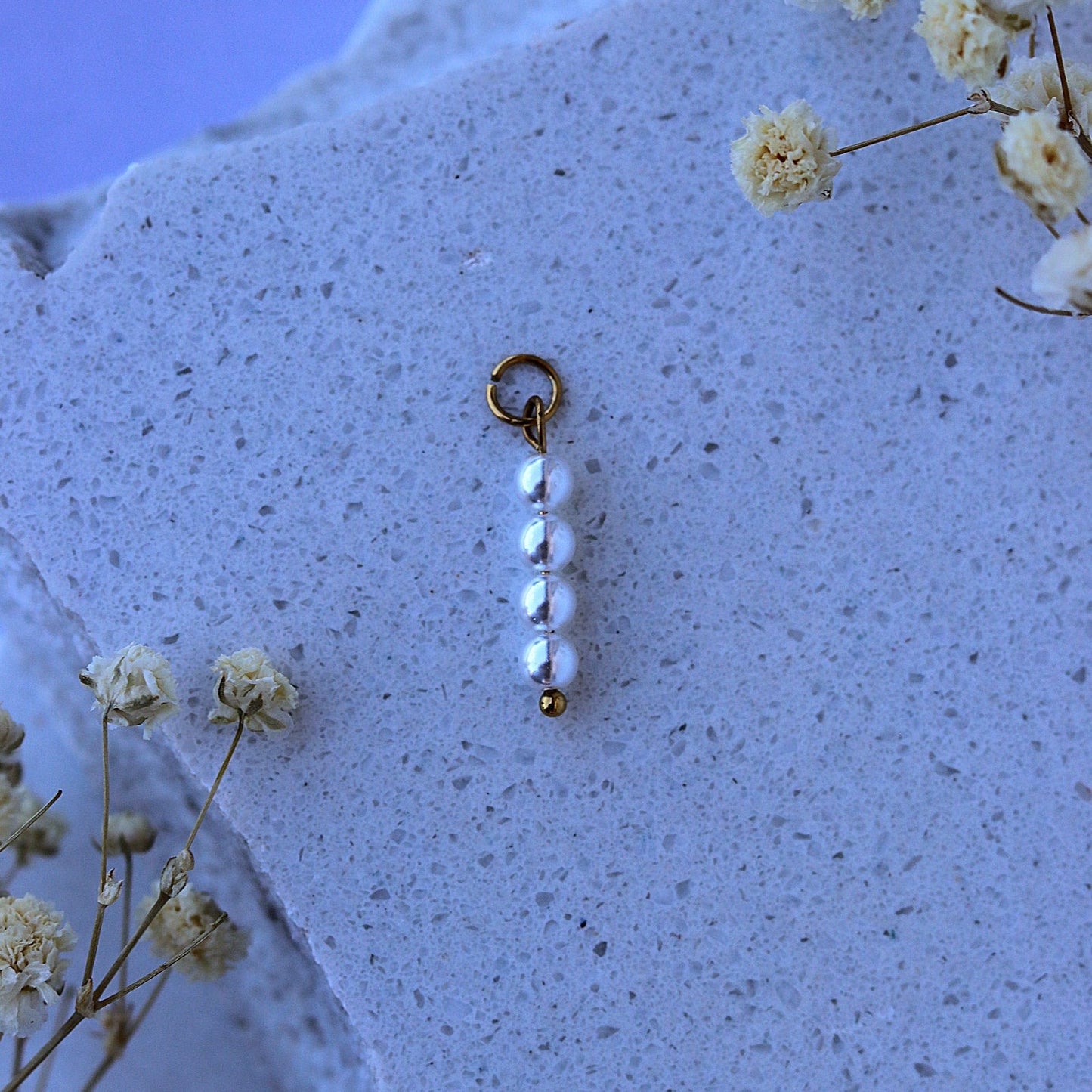 Privjesak White Pearls - Julié Jewellery Store